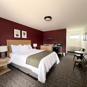 The Nomad Motel - International Falls, Mn - Near Canadian Border